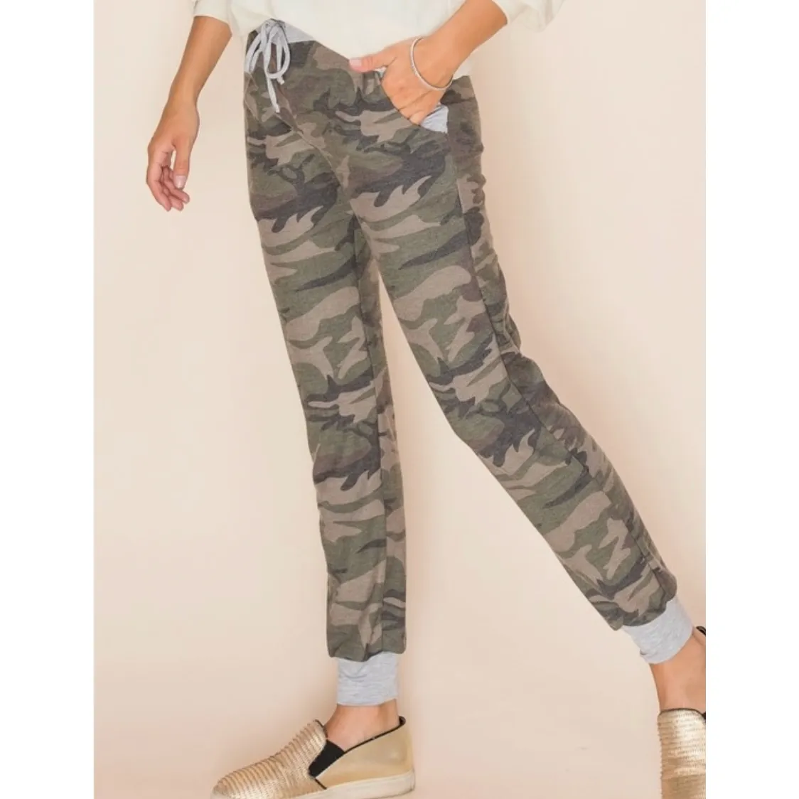 Camo Curvy Fit Joggers